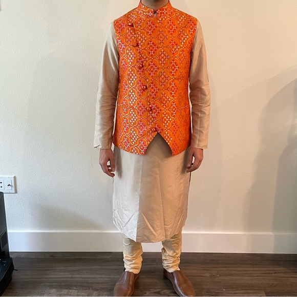 Men’s Orange waistcoat Nehru Jacket with pink pocket square - Picture 5 of 7